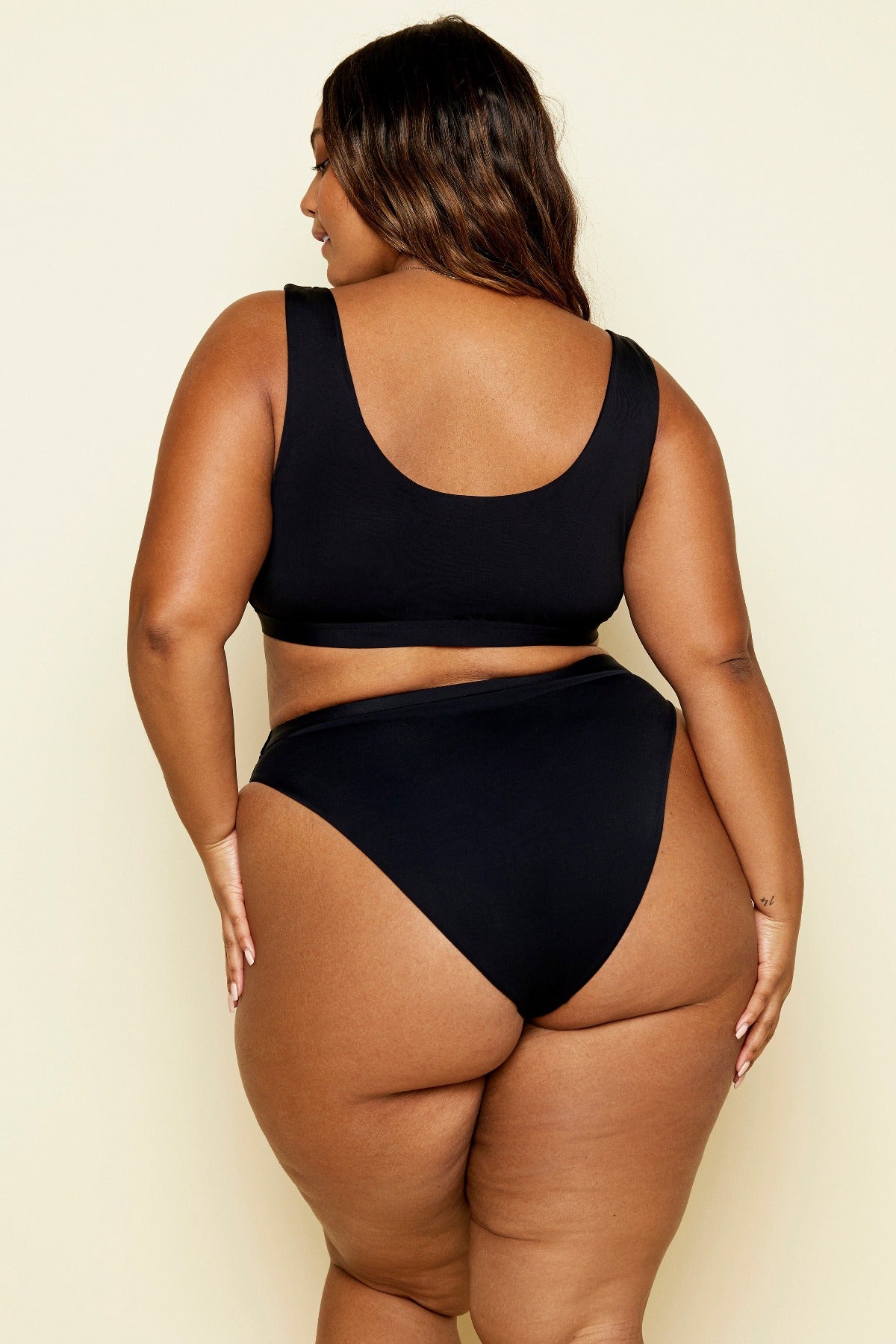 Alternative view of XS / Black